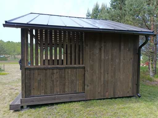 4x6 m Puinen Paviljonki — Tilava Puutarhapaviljonki Lattialla ja Kaksilappeisella Katolla