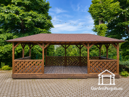 4x7 m ruskea puinen paviljonki — tilava puutarhapaviljonki lattialla, ristikkokaiteilla ja paanukatto - garden gazebo pergola
